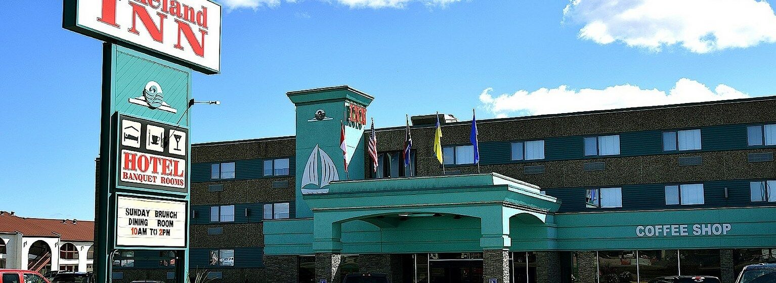 Cold Lake Lakeland Inn Hotel מראה חיצוני תמונה