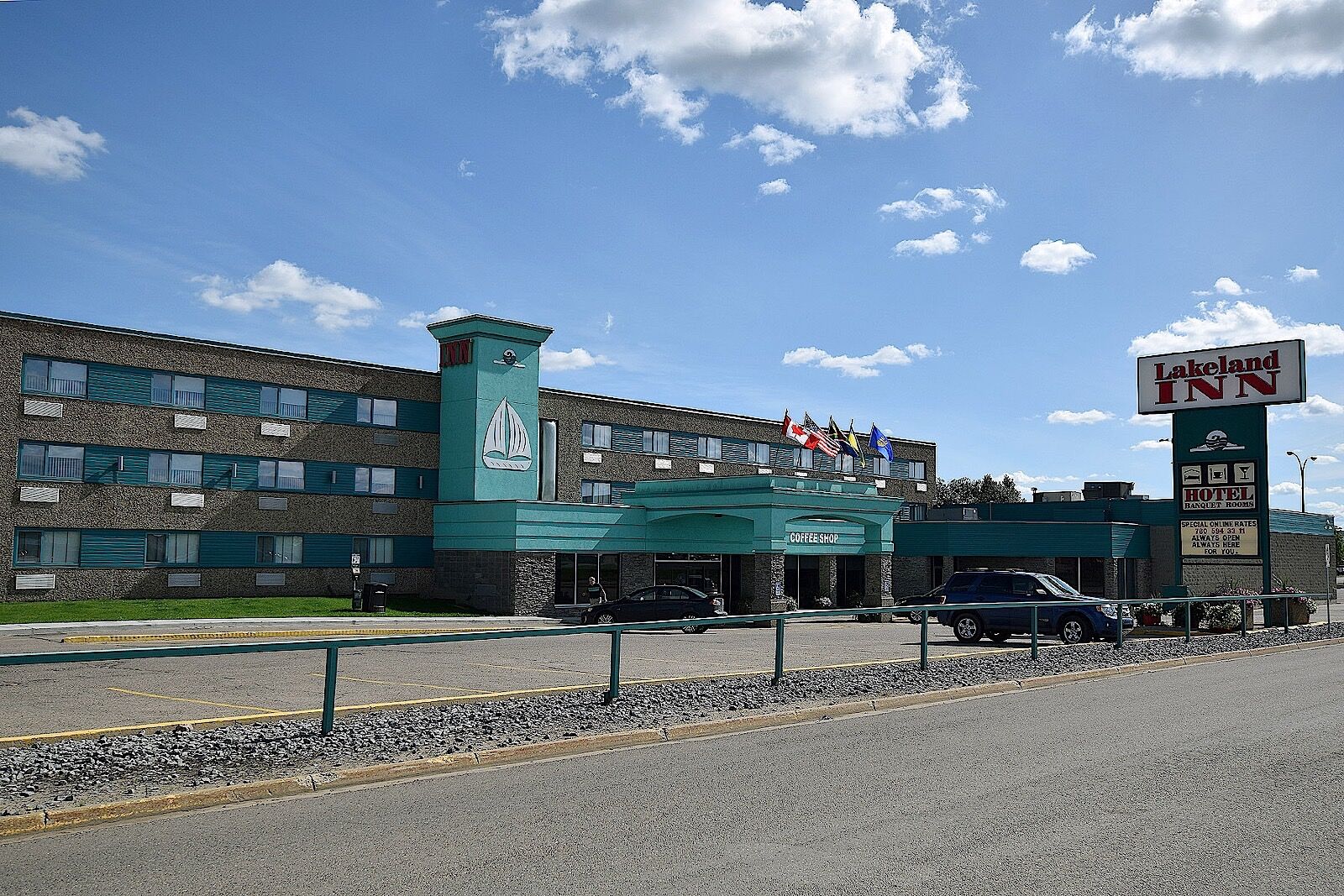 Cold Lake Lakeland Inn Hotel מראה חיצוני תמונה